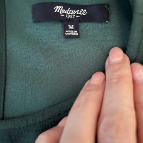 Madewell Classic Women's Green Top size medium. - Picture 4 of 4